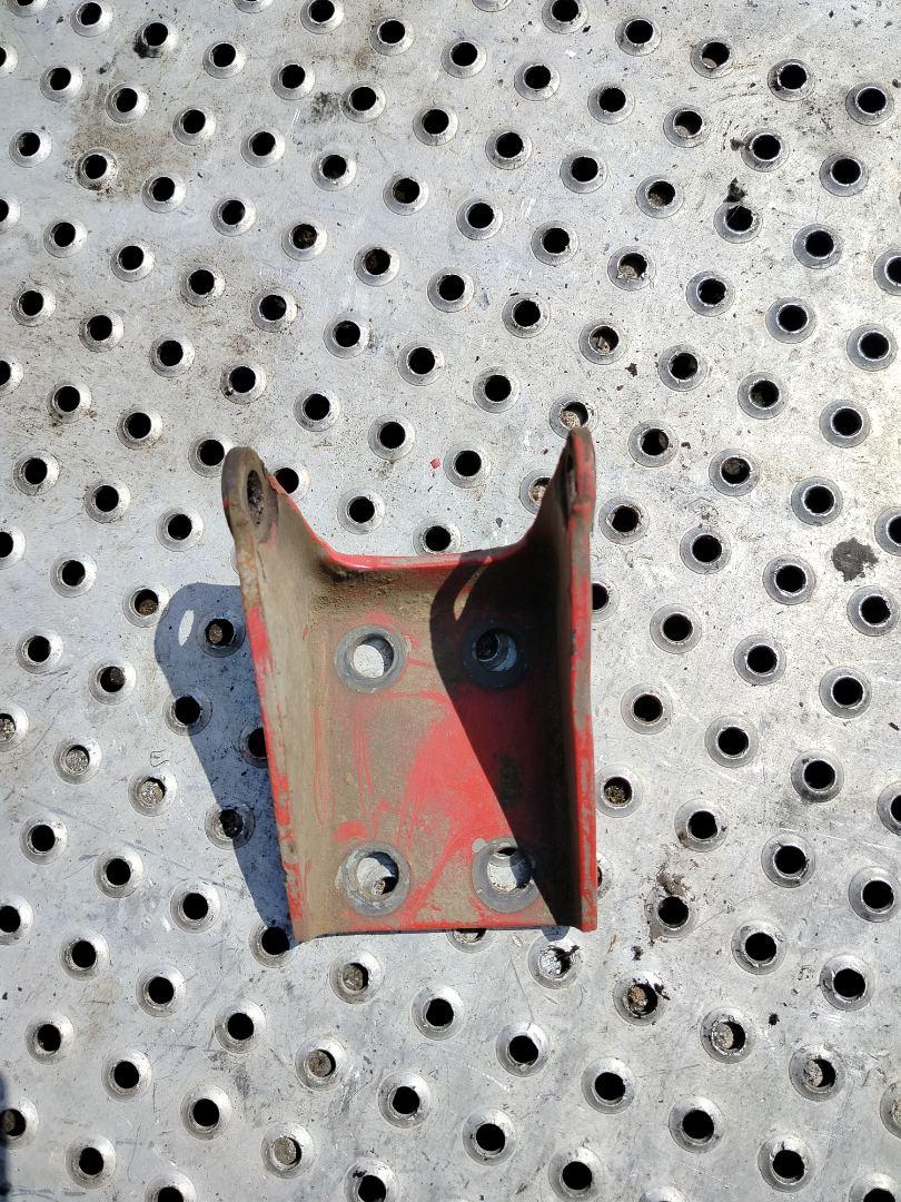 крепление амортизатора Volvo FH 3 поколение 2013, 12.8 л., D13C460, дизель, АКПП, красный, правый руль, 20492534 - фото №1