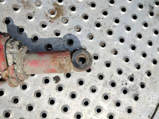 амортизатор кабины Volvo FH 3 поколение 2013, 12.8 л., D13C460, дизель, АКПП, красный, правый руль, 21739593