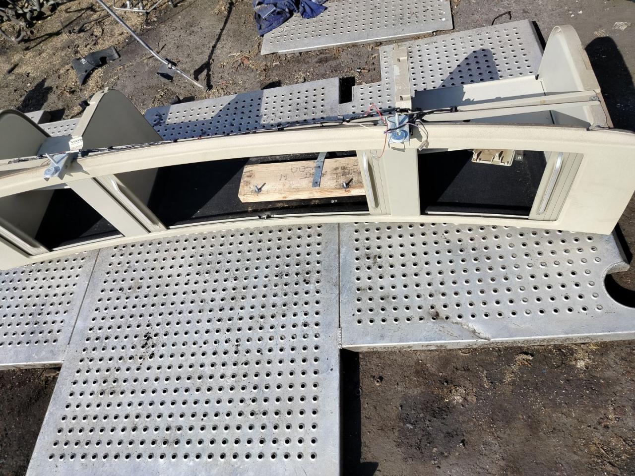 вещевой отсек Volvo FH 3 поколение 2013, 12.8 л., D13C460, дизель, АКПП, белый, правый руль, 82882815, 82178703, 82279450, 82383499 - фото №1