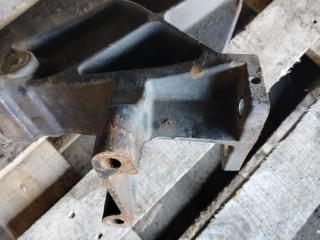 Крепление бампера переднего Scania R 3 поколение 2012, 12.7 л., DC 13.111, дизель, белый, грузовик, 1431601