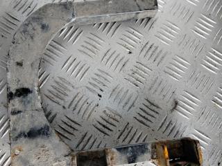 крепление ( кронштейн ) крыла Volvo FH 3 поколение 2013, 12.8 л., D13C460, дизель, АКПП, белый, правый руль, 82373920