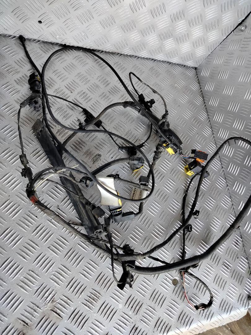 проводка кабины Volvo FH 3 поколение 2013, 12.8 л., D13C460, дизель, АКПП, белый, правый руль, 22308125, 22308124 - фото №1