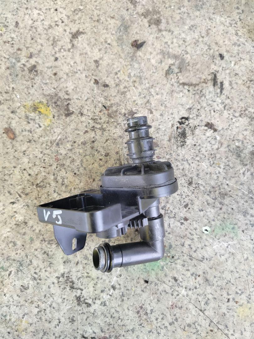 кран отопителя (печки) Volvo FH 3 поколение 2013, 12.8 л., D13C460, дизель, АКПП, белый, правый руль, 84223447, 84164520, 82407981 - фото №1