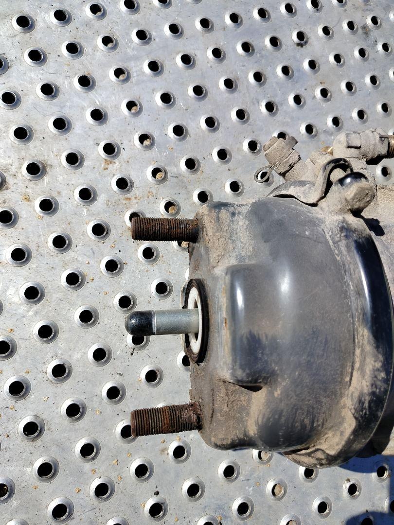 энергоаккумулятор Volvo FH 3 поколение 2013, 12.8 л., D13C460, дизель, АКПП, белый, правый руль, 9254810510 - фото №1