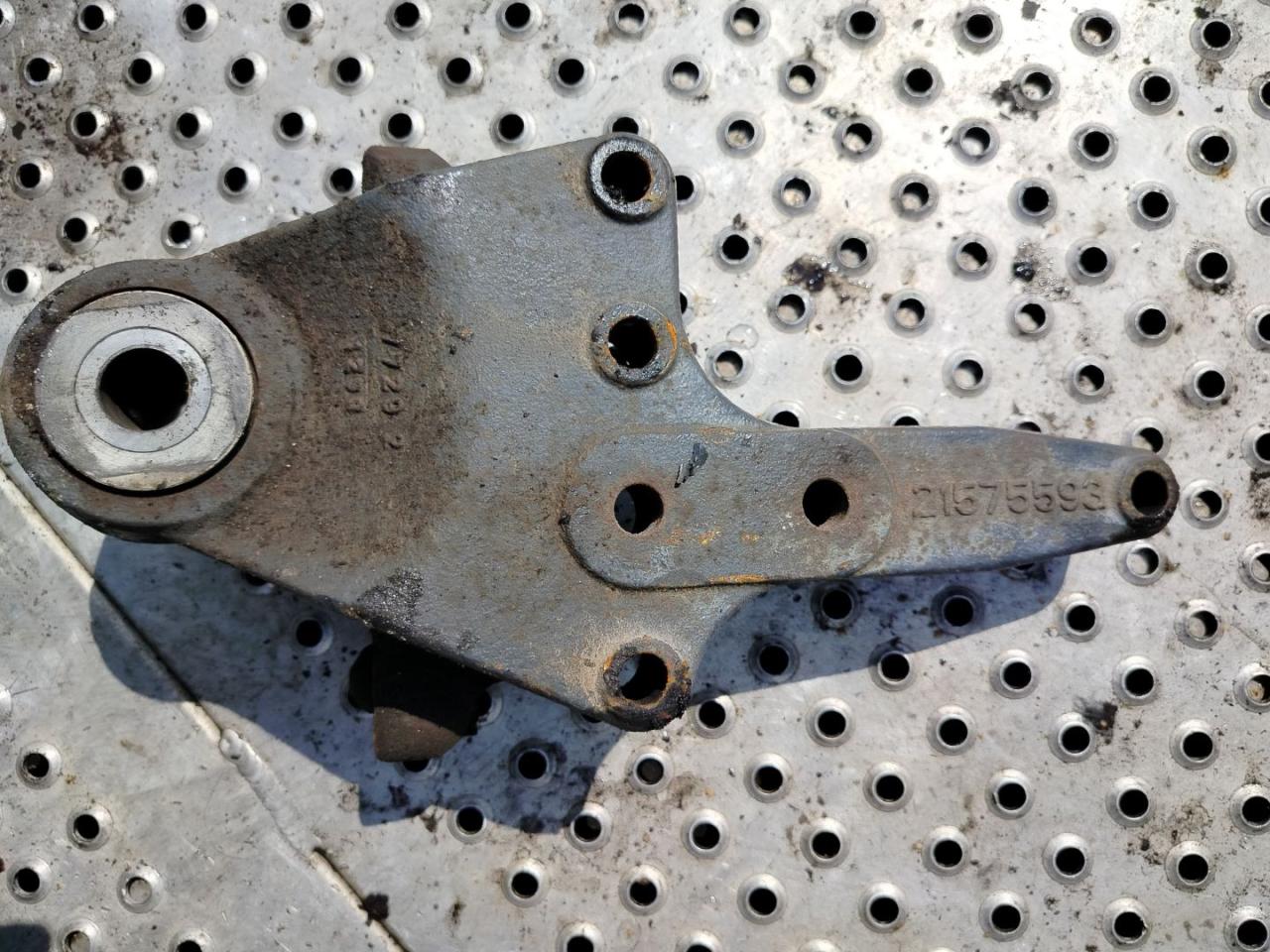 кронштейн рессоры задней Volvo FH 3 поколение 2013, 12.8 л., D13C460, дизель, АКПП, белый, правый руль, 21575593 - фото №1