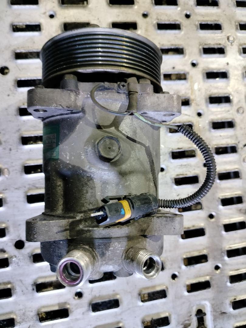 компрессор кондиционера MAN TGX 1 поколение 2018, 12.4 л., D 2676 LF 51, дизель, АКПП, белый, правый руль, 51779707028, 51779707116, 51779707099 - фото №1