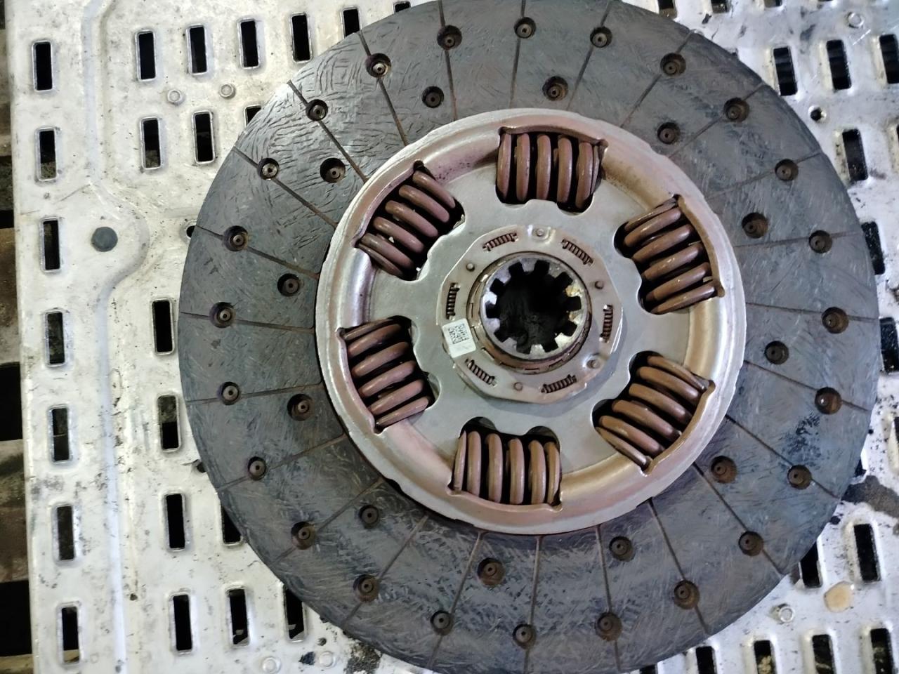 диск сцепления MAN TGX 1 поколение 2018, 12.4 л., D 2676 LF 51, дизель, АКПП, белый, правый руль, 81303010719, 81303010766 - фото №1