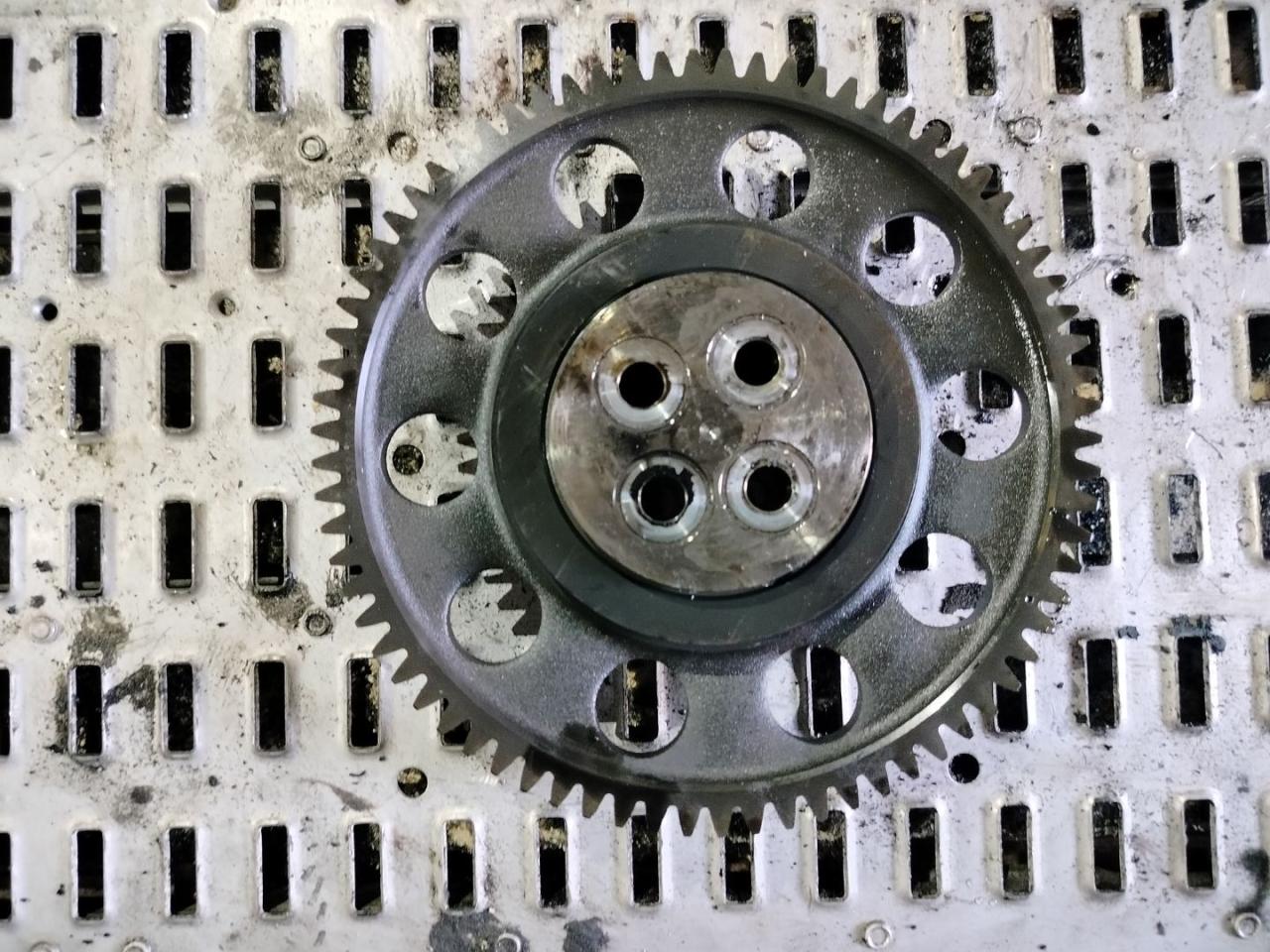 шкив распредвала MAN TGX 1 поколение 2018, 12.4 л., D 2676 LF 51, дизель, АКПП, белый, правый руль, 51045053063, 51045055152, 51045055169, 51045055142, 51045055133, 51045060107 - фото №1