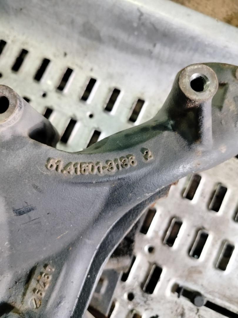 кронштейн двигателя MAN TGX 1 поколение 2018, 12.4 л., D 2676 LF 51, дизель, АКПП, белый, правый руль, 51415013136, 51415010219, 51415010276 - фото №1