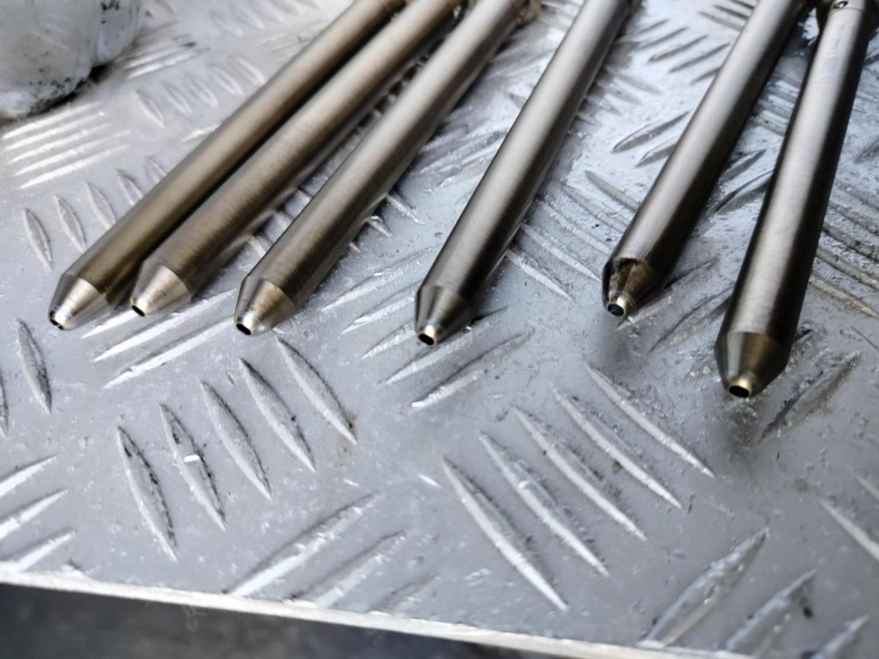 трубка топливная MAN TGX 1 поколение 2018, 12.4 л., D 2676 LF 51, дизель, АКПП, белый, правый руль, 51103016380 - фото №1