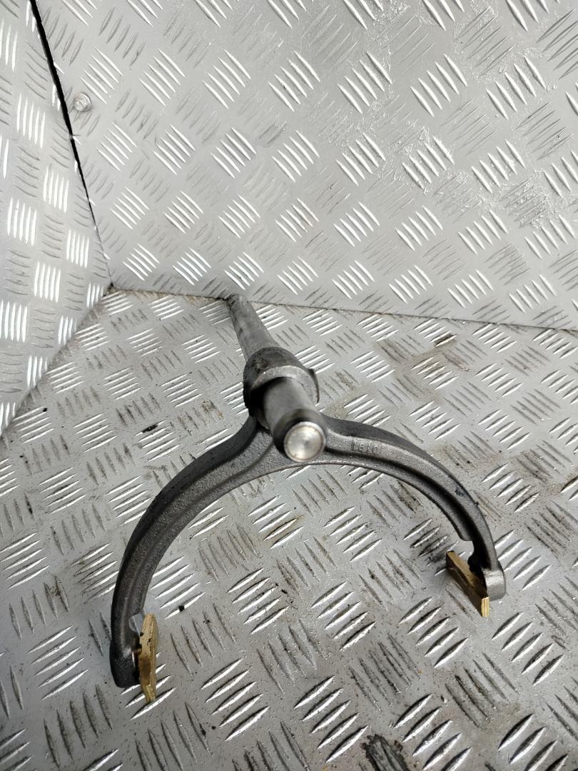 вилка сцепления Scania G 2 поколение 2010, 12.7 л., DC 13.05, дизель, красный, грузовик, 1479104 - фото №1