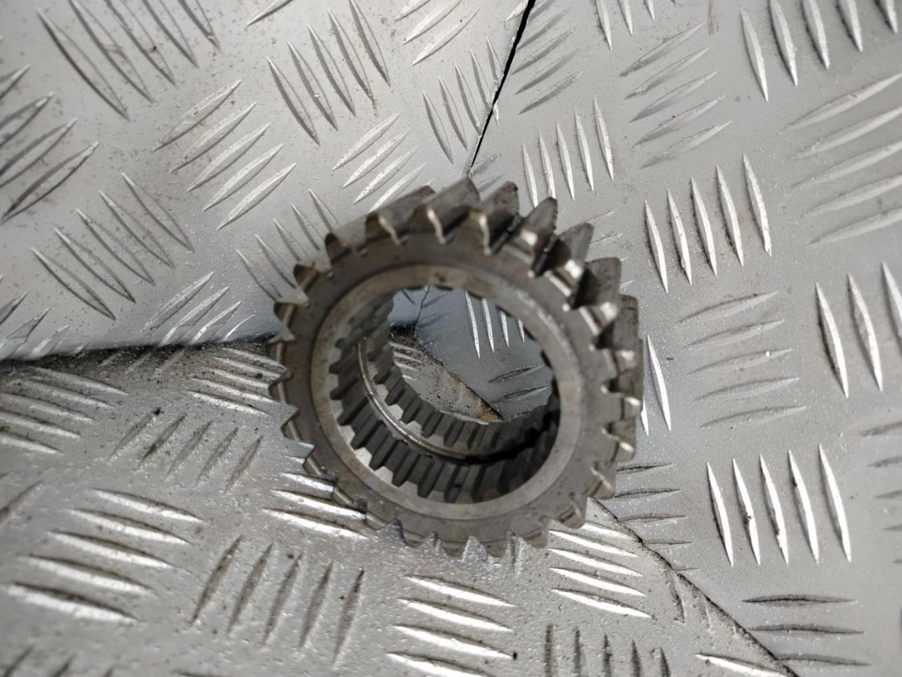 шестерня Scania G 2 поколение 2010, 12.7 л., DC 13.05, дизель, красный, грузовик, 1923807, 2034857, 1476324 - фото №1