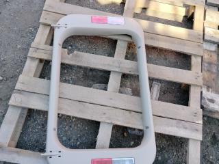 обшивка салона MAN TGX 1 поколение 2018, 12.4 л., D 2676 LF 52, дизель, АКПП, белый, правый руль, 81629410090, 81629410070