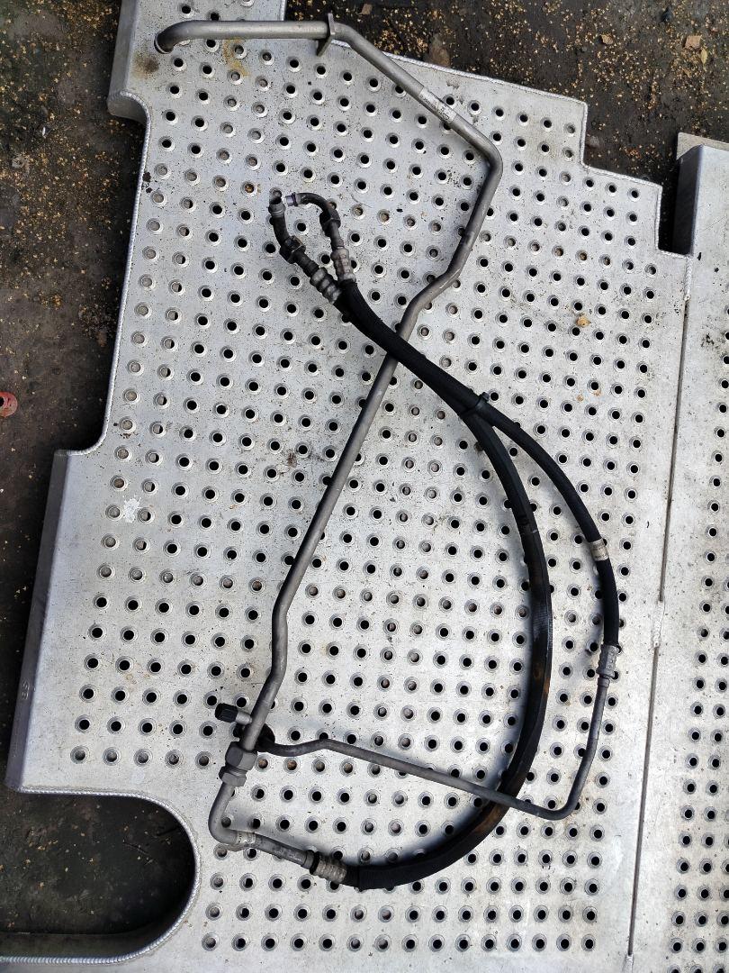 трубка кондиционера MAN TGX 1 поколение 2018, 12.4 л., D 2676 LF 51, дизель, АКПП, белый, правый руль, 81619750304, 81619750289, 81619750313 - фото №1