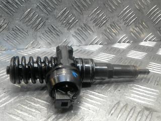 форсунка Volkswagen Caddy 3 поколение 2007, 2.0 л., SDi, дизель, МКПП, 038130073BK