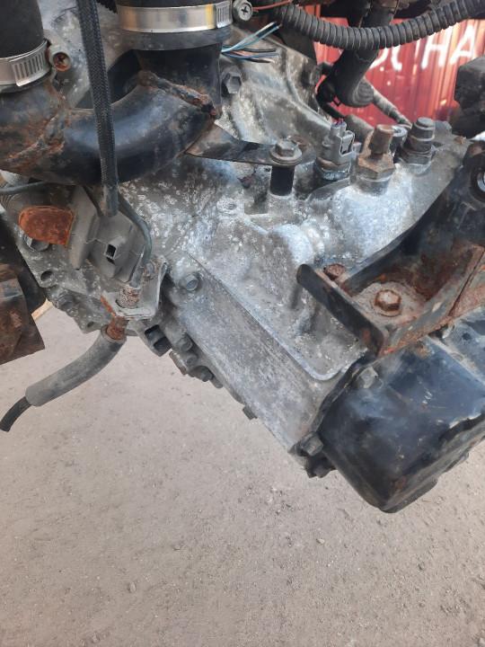 КПП механическая (МКПП) Toyota Corolla 9 поколение (E120/E130) 2002, 2.0 л., дизель, МКПП - фото №1