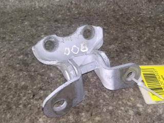 петля двери Toyota RAV4 4 поколение (CA40) 2014