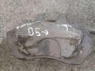 суппорт передний правый Suzuki Grand Vitara 2 поколение 2008