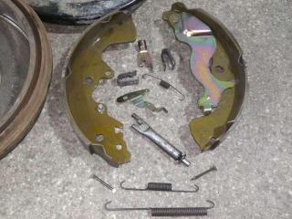 защитный кожух тормозного механизма Suzuki Grand Vitara 2 поколение 2008