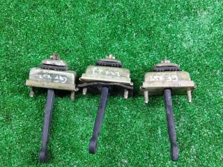 ограничитель открывания двери Mazda 626 GF [рестайлинг] 1999, хетчбэк 5 дв.