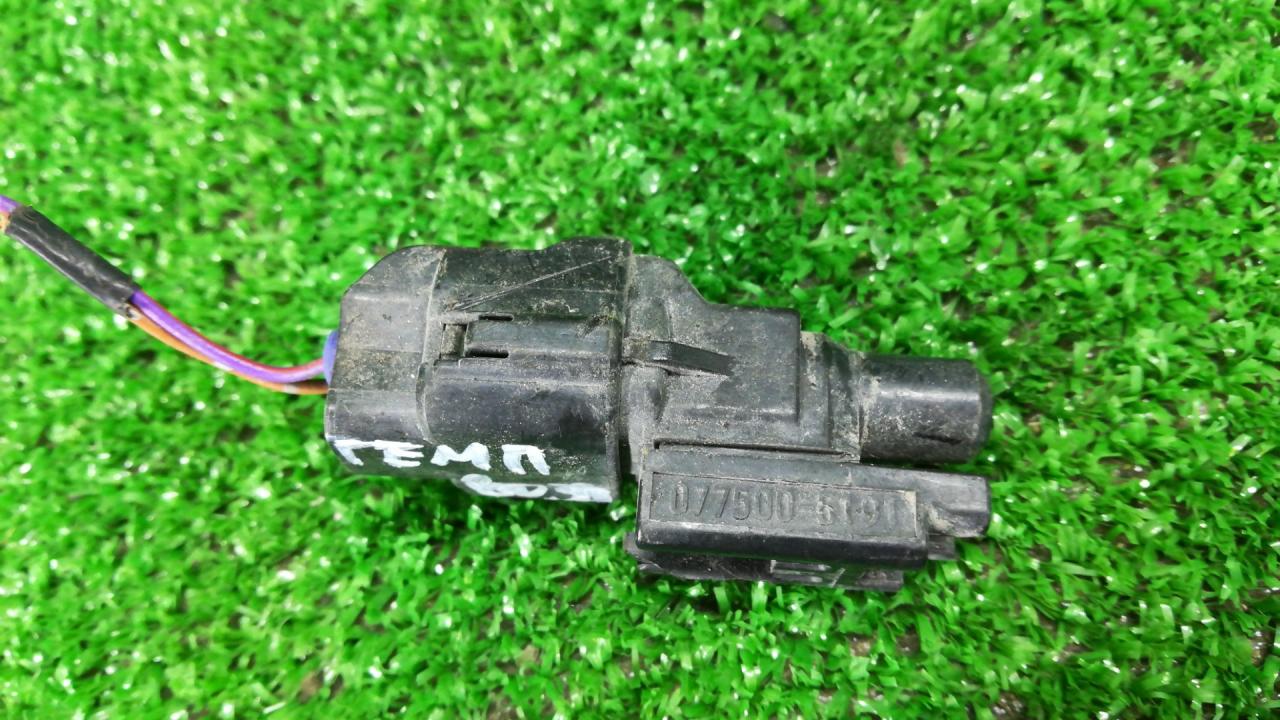 датчик температуры Lexus GS 3 поколение 2006, 3.0 л., бензин, АКПП, задний привод - фото №1