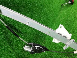 стеклоподъемник электрический передний правый Mazda CX-9 2 поколение 2017, 2.5 л., бензин, АКПП, красный, полный привод, правый руль