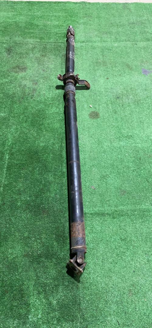 карданный вал Mitsubishi Outlander 2 поколение 2008, 3.0 л., i, 6B31, бензин, красный, внедорожник 5 дв., полный привод - фото №1