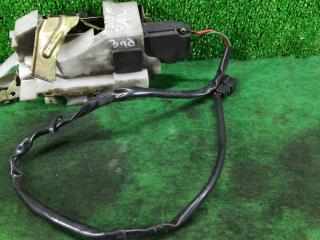 замок двери задней левой Mazda 323F BJ 1999