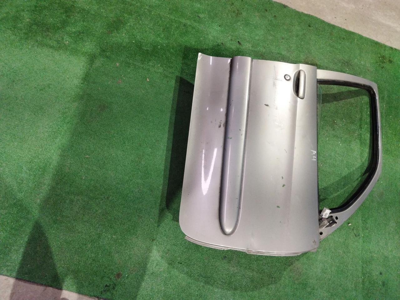 дверь передняя правая Citroen Xsara Picasso 1 поколение 2002, 2.0 л., RHY (DW10TD), дизель, МКПП, минивэн, передний привод - фото №1