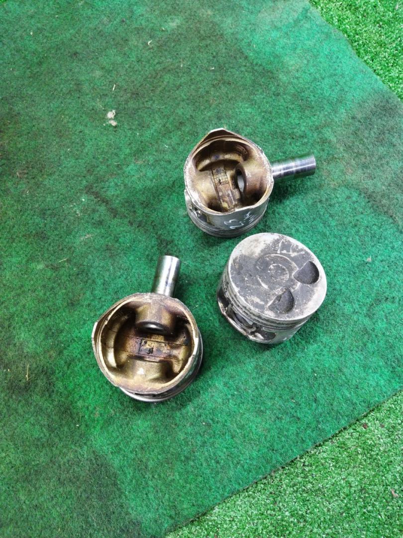 поршень Mazda Millenia 1 поколение 2000, 2.3 л., i, бензин - фото №1