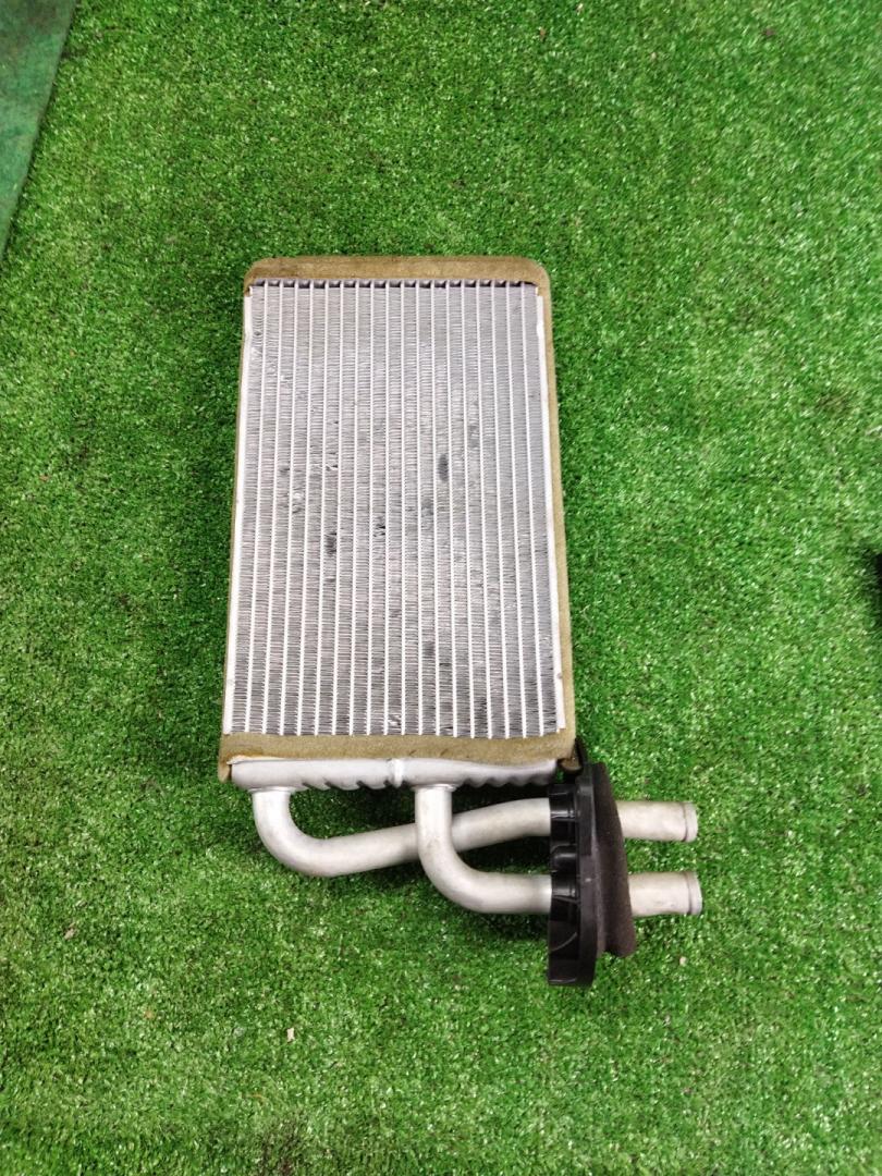 радиатор отопителя (печки) Mitsubishi Outlander 1 поколение 2003, 2.4 л., бензин, АКПП, полный привод, правый руль - фото №1
