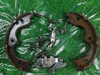 механизм развода задних тормозных колодок Infiniti G 4 поколение [рестайлинг] 2010, 3.7 л., VQ37VHR, бензин, АКПП, b30, седан, задний привод