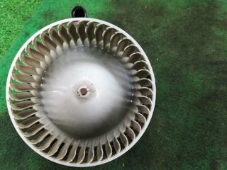 моторчик печки Mitsubishi Outlander 1 поколение 2004, 2.4 л., 4G69, бензин, АКПП, красный, внедорожник 5 дв., передний привод