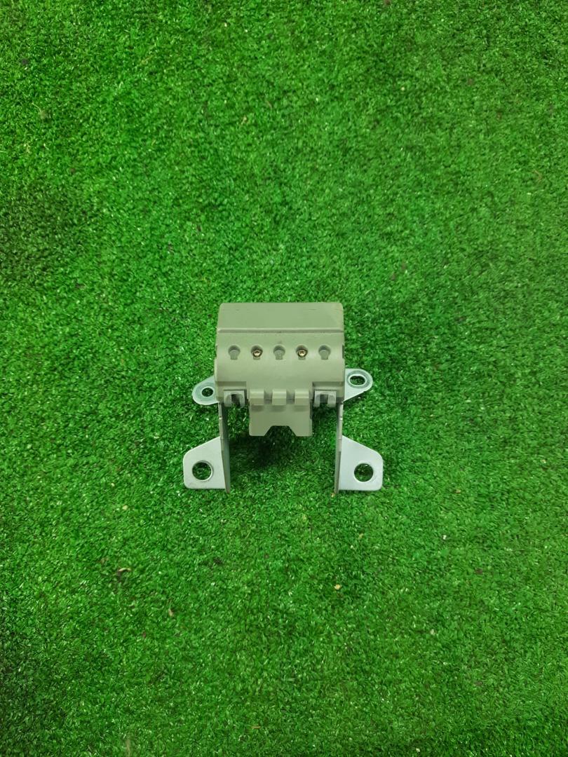 контактная группа Pontiac Vibe 1 поколение 2004, 1.8 л., 1ZZ-FE, бензин, АКПП, синий, лифтбэк, передний привод - фото №1