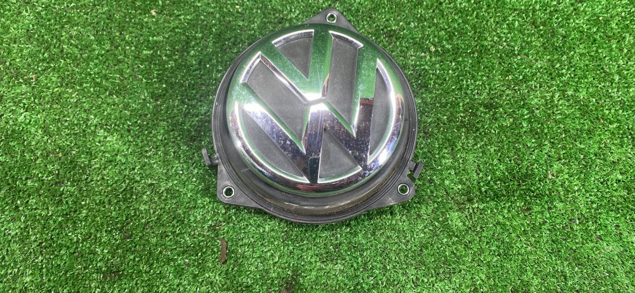 ручка крышки багажника Volkswagen Polo 5 поколение 2010, 1.2 л., CBZB, бензин, АКПП, красный, хетчбэк 5 дв., правый руль - фото №1