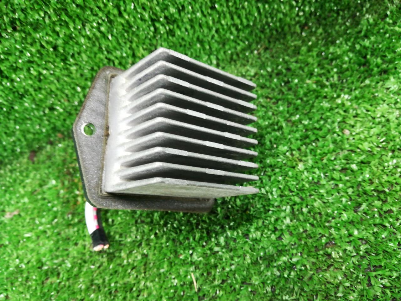 сопротивление печки Mitsubishi ASX 1 поколение 2011, 2.0 л., 4B11, бензин, АКПП, красный, внедорожник 5 дв., полный привод - фото №1