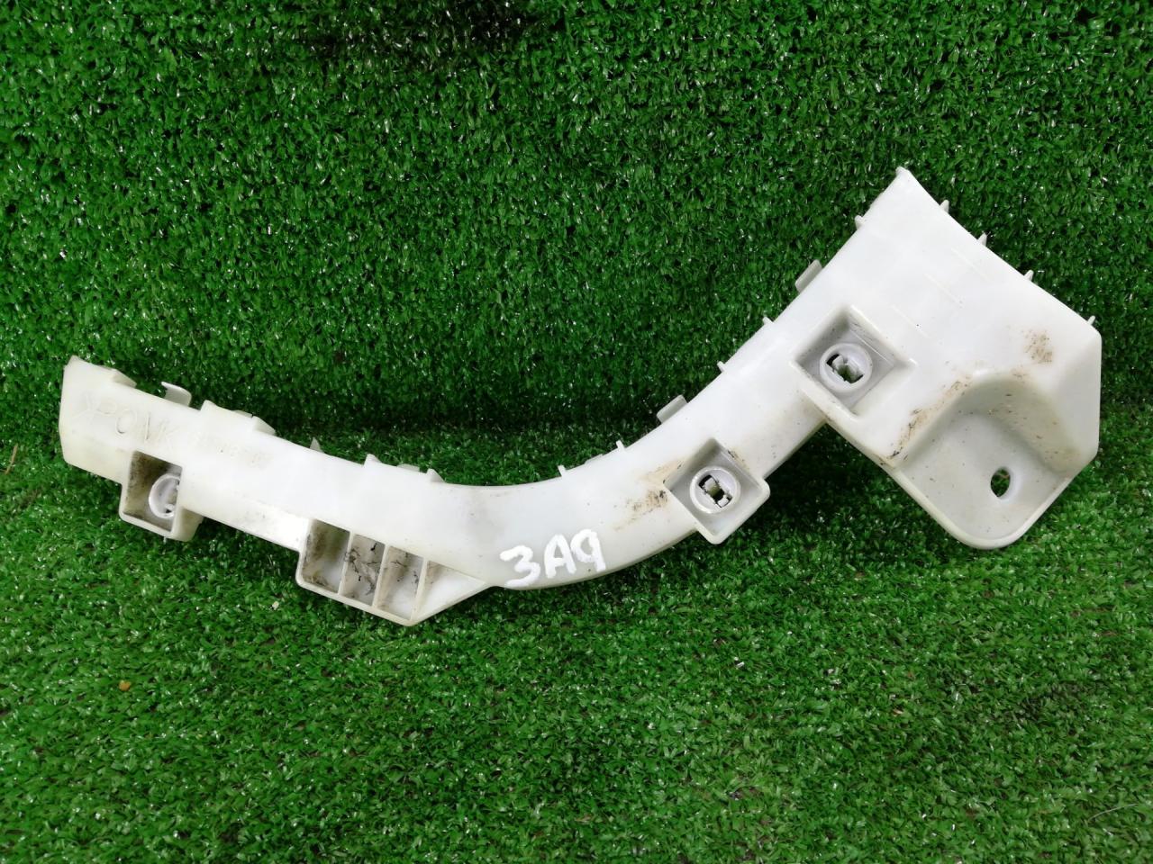 Крепление бампера переднего Mitsubishi ASX 1 поколение 2011, 2.0 л., 4B11, бензин, АКПП, красный, внедорожник 5 дв., полный привод, 6410B707 - фото №1