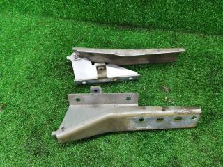 петля капота Chevrolet Equinox 1 поколение 2008, 3.4 л., LNJ, бензин, АКПП, серебристый, внедорожник 5 дв., передний привод