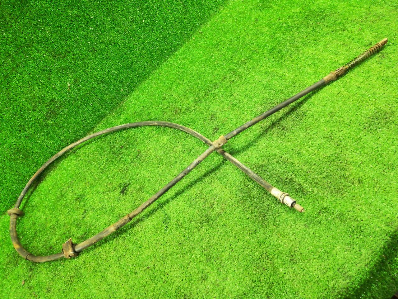 трос ручника Chevrolet Equinox 1 поколение 2008, 3.4 л., LNJ, бензин, АКПП, серебристый, внедорожник 5 дв., передний привод - фото №1