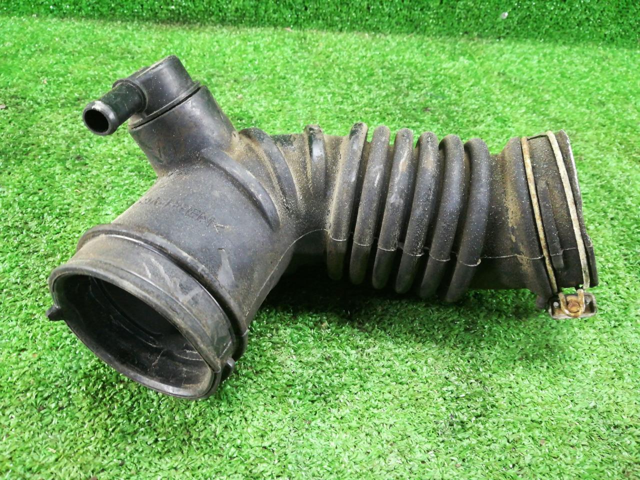 гофра инжектора Mitsubishi ASX 1 поколение 2011, 2.0 л., 4B11, бензин, АКПП, красный, внедорожник 5 дв., полный привод - фото №1