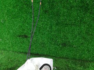 замок двери передней правой Suzuki SX4 1 поколение 2006, 2.0 л., J20A, бензин, АКПП, золотистый, полный привод