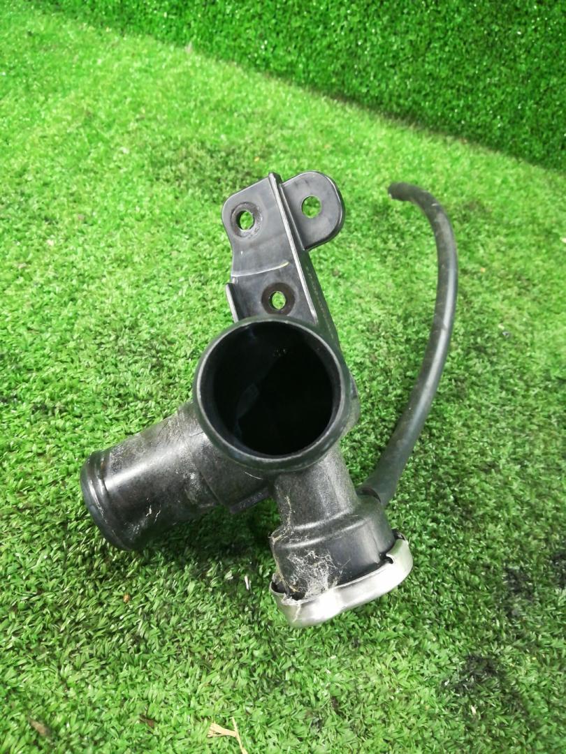 заливная горловина антифриза Hyundai Accent 4 поколение (RB) 2017, 1.6 л., G4FD, бензин, АКПП, серый, седан, передний привод, правый руль - фото №1