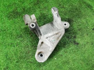 кронштейн двигателя Dodge Journey 1 поколение [рестайлинг] 2015, 3.6 л., бензин, АКПП, черный, внедорожник 5 дв., правый руль, 05090606AA