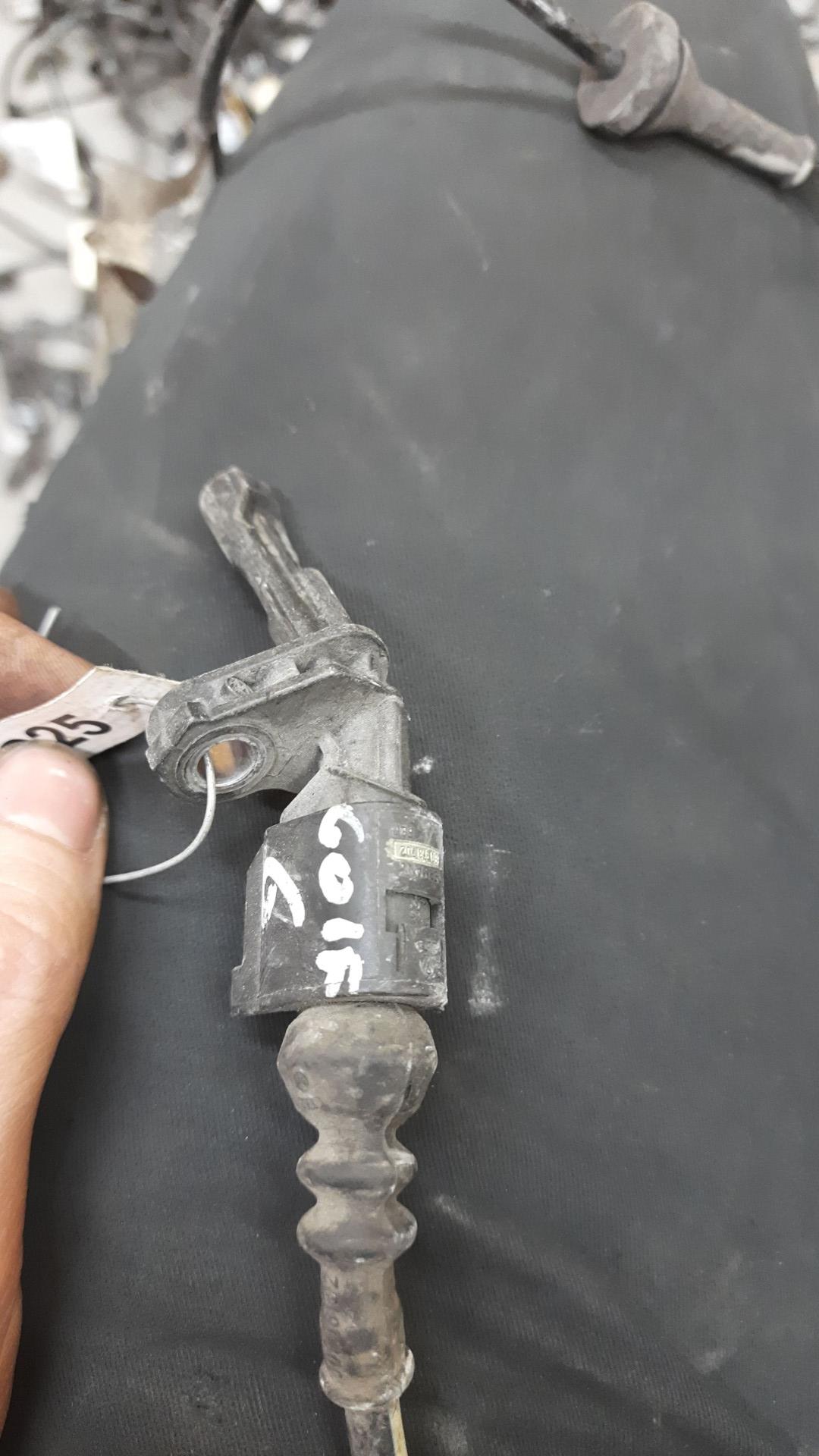 датчик ABS Volkswagen Golf 6 поколение 2011, 1.4 л., CAXA, бензин, АКПП, универсал - фото №1