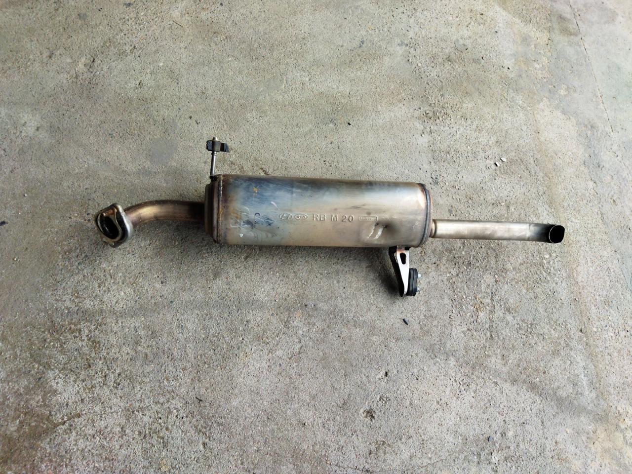 банка глушителя задняя Hyundai Accent 4 поколение (RB) 2017, 1.6 л., G4FD, бензин, АКПП, серый, седан, передний привод, правый руль - фото №1