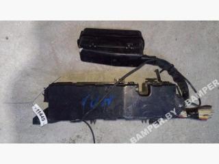 блок предохранителей Mazda MPV LW 2001, 2.5 л., GY-DE, бензин, АКПП, минивэн