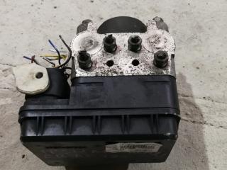 блок ABS Toyota Avensis Verso 1 поколение [рестайлинг] 2004, 2.0 л., бензин, АКПП, серебристый, минивэн, правый руль