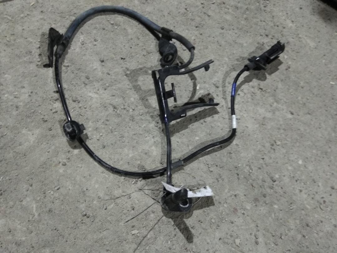 датчик ABS Mitsubishi Outlander 3 поколение 2013, 2.0 л., 4J11, бензин, АКПП, серый, внедорожник 5 дв., передний привод, правый руль - фото №1