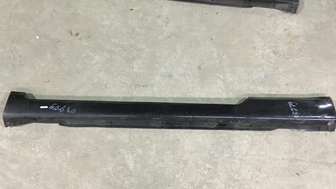 накладка на порог Toyota Camry Solara 2 поколение XV30 2005, 2.4 л., 2AZ-FE, бензин, АКПП, черный, купе - фото №1