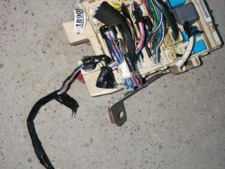 блок предохранителей Toyota Camry Solara 2 поколение XV30 2005, 2.4 л., 2AZ-FE, бензин, АКПП, купе